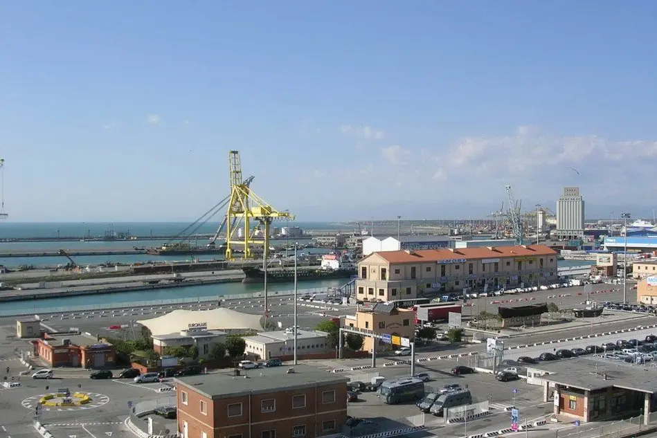 Il porto di Livorno, dove sono stati sequestrati 300 chili di droga