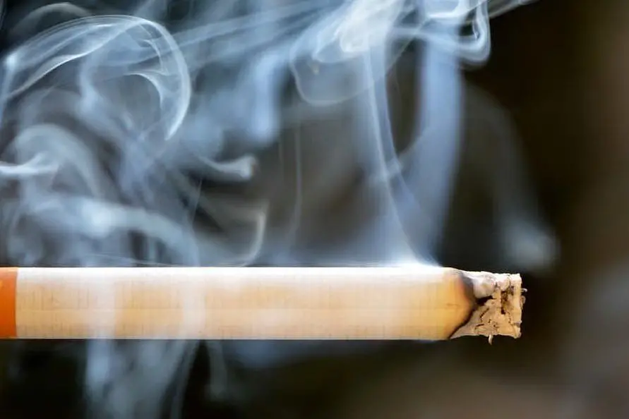 Una sigaretta (foto Pixabay)