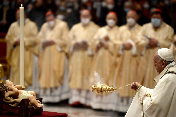 Papa Francesco: “Garantire vaccini ai poveri”. Poi il pensiero per le vittime di bullismo