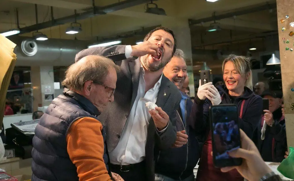 Salvini al mercato di San Benedetto (Ansa)