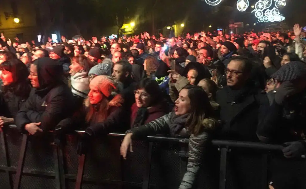 Capodanno, festa nell'Isola: musica e folla a Cagliari