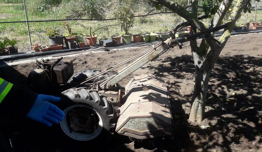 Pensionato travolto  dalla motozappa, grave in ospedale