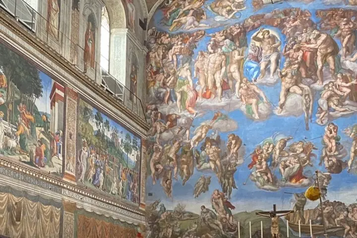 Una suggestiva immagine della Cappella Sistina (lo. pi.)