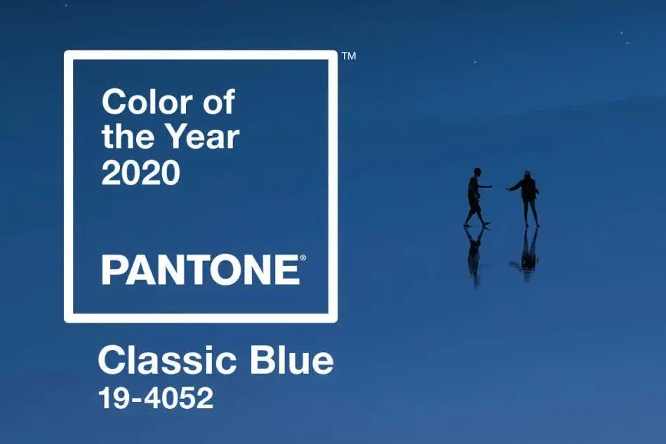 L'immagine con la quale Pantone ha scelto il blu come colore del 2020