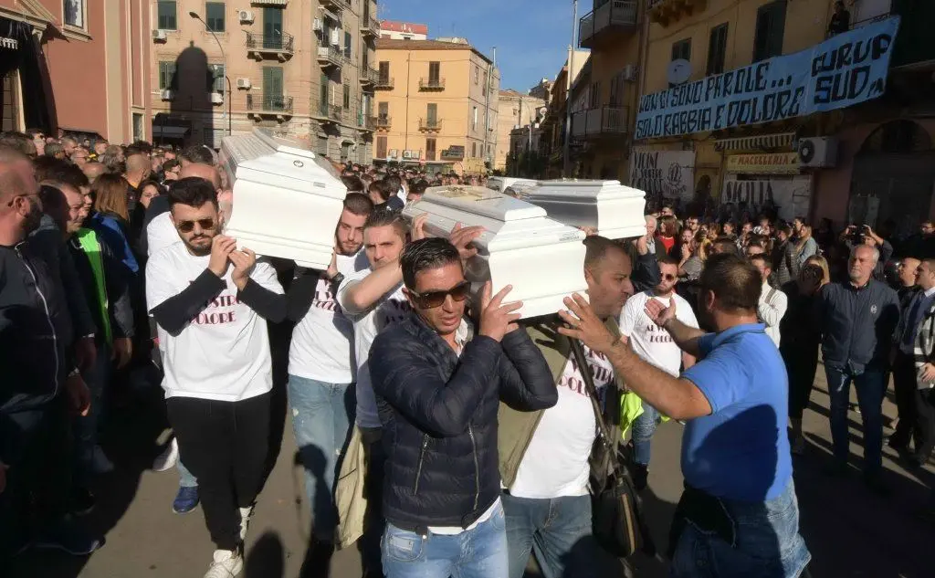 A Palermo le esequie delle nove vittime dell'esondazione del Milicia