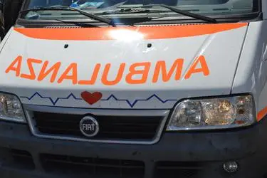 Un'ambulanza (Ansa)