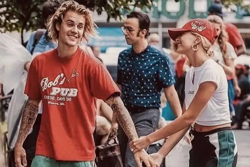 Justin Bieber e la fidanzata Hailey Baldwin (foto Instagram)