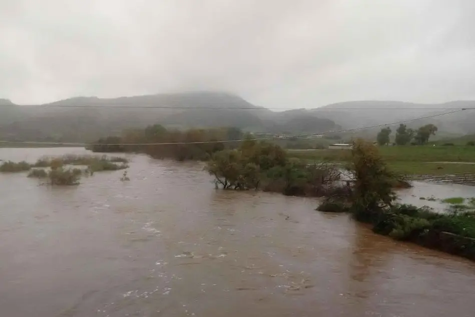 Maltempo nel nord Sardegna: allagamenti alle porte di Sassari (foto L'Unione Sarda - Ferrandu)