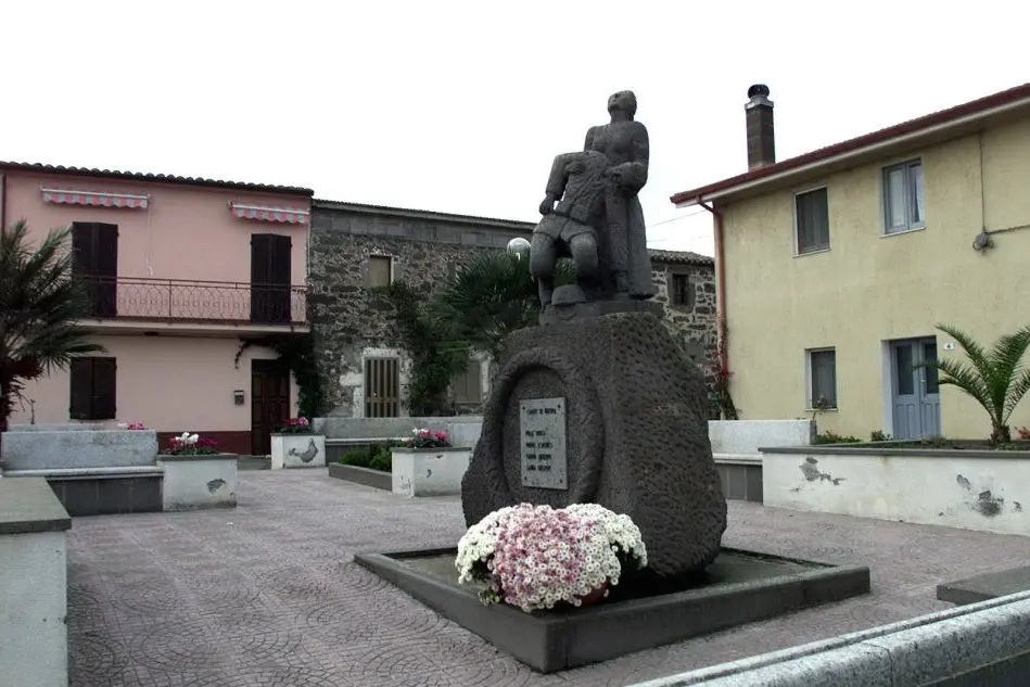 La piazza principale di Boroneddu