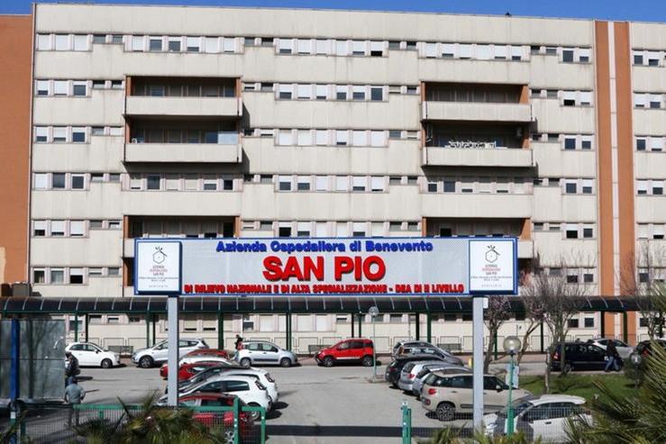 L'ospedale di Benevento (foto da sito web ufficiale)