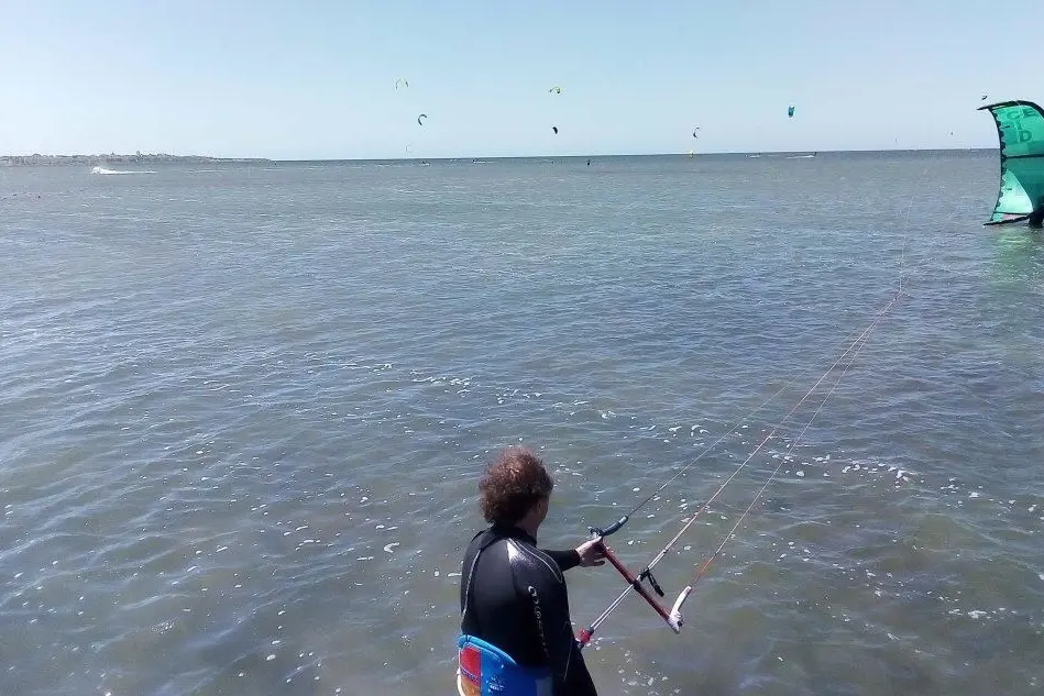 La spiaggia di Marsala dove è morto il kitesurfer (Ansa)