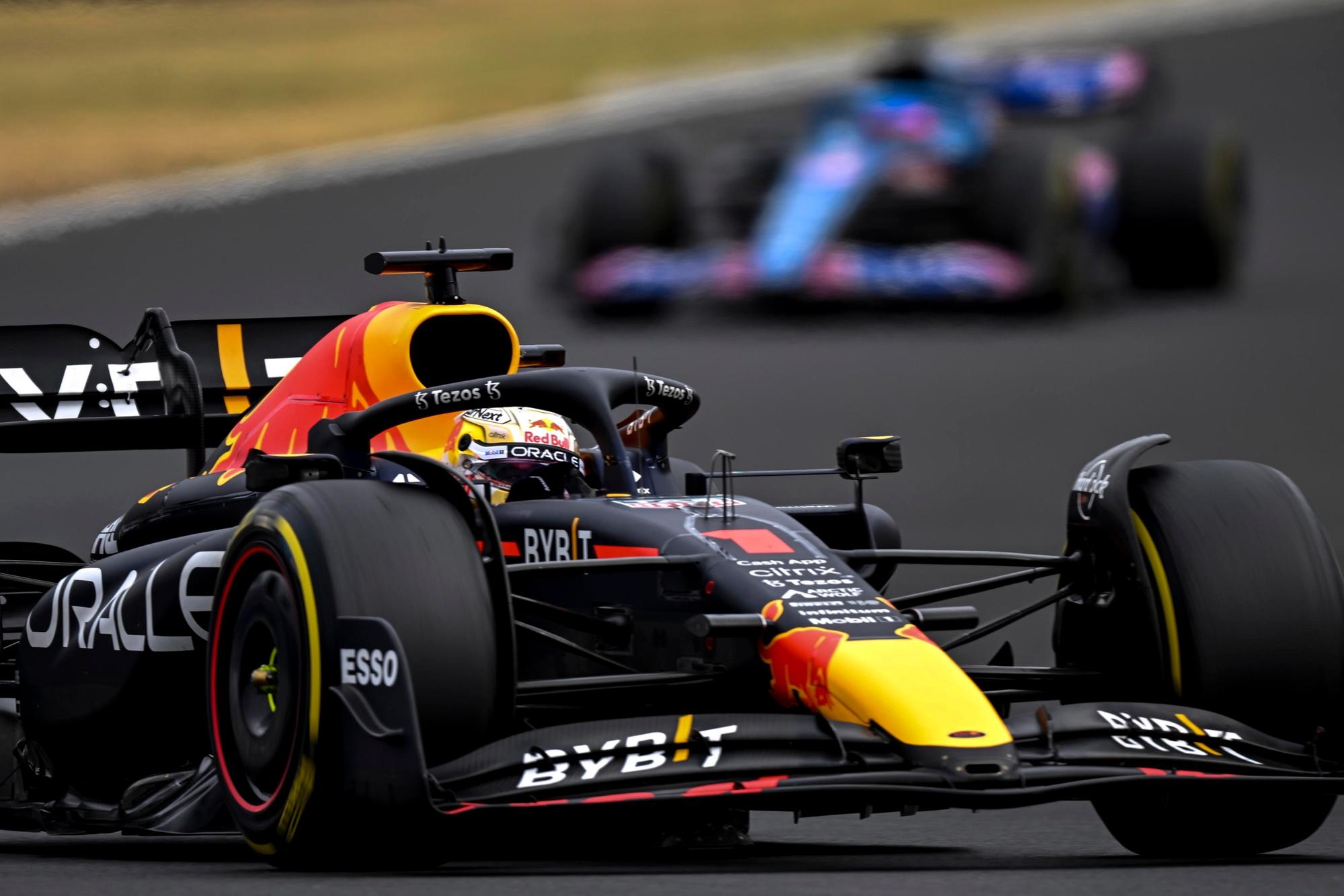 epa10100004 Dutch Formula One driver Max Verstappen of Red Bull Racing in action during the Formula One Grand Prix of Hungary at the Hungaroring circuit in Mogyorod, near Budapest, Hungary, 31 July 2022. EPA/CHRISTIAN BRUNA