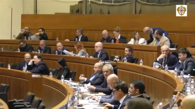 https://immagini.unionesarda.it/version/c:YmQ1NWZiNTgtZDA1Ni00:YTQwZDIwMGQtOTMwMC00/image.webp?f=16:9