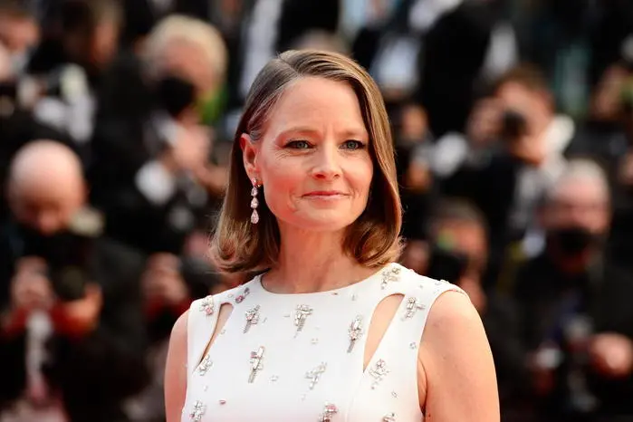 epaselect epa09326788 Jodie Foster arrives for the screening of 'Annette' and the Opening Ceremony of the 74th annual Cannes Film Festival, in Cannes, France, 06 July 2021. Presented in competition, the movie opens the festival which runs from 06 to 17 July. EPA/CAROLINE BLUMBERG
