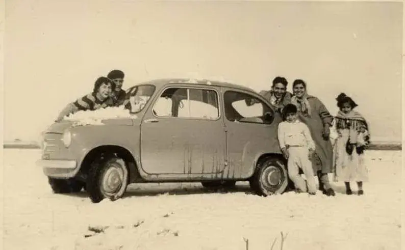 Una famiglia di Monserrato nel febbraio del 1956
