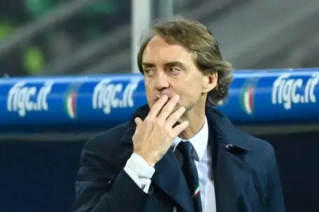 Mancini durante la drammatica partita contro la Macedonia del Nord