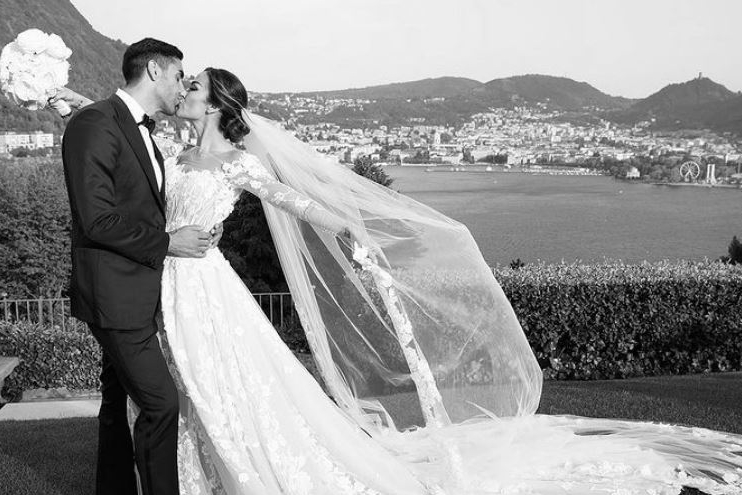 Filippo Magnini e Giorgia Palmas nel giorno del loro matrimonio (foto Instagram)