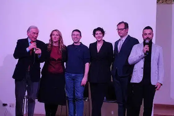 Da sinistra Antonio Maria Masia, Silvia Armeni, Stefano Piroddi, Stefania Masala, Alessandro Pala, Antony Peth (foto &quot;Il Gremio&quot;)