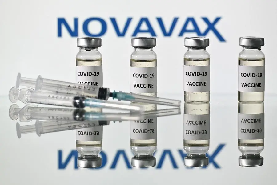 In una foto d'archivio dosi del vaccino Novavax, 22 dicembre 2021. ANSA/ JUSTIN TALLIS / AFP
