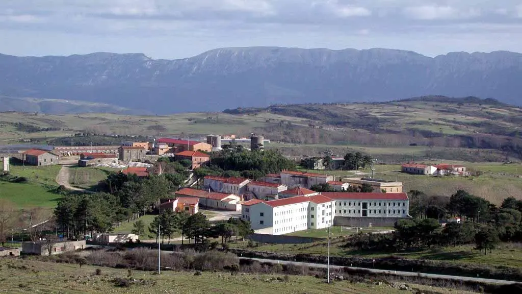 https://immagini.unionesarda.it/version/c:YmRkYTFkODYtYjhiZi00:YmRmZjQyYWUtYjk5NS00/image.webp?f=16:9