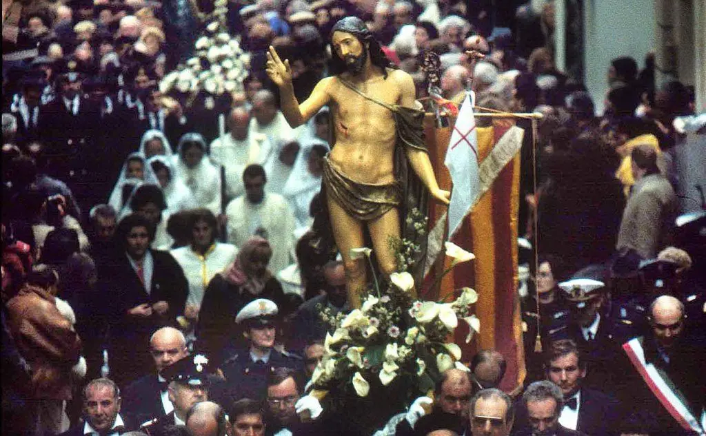 La processione del Venerdì santo ad Alghero (foto archivio L'Unione Sarda)