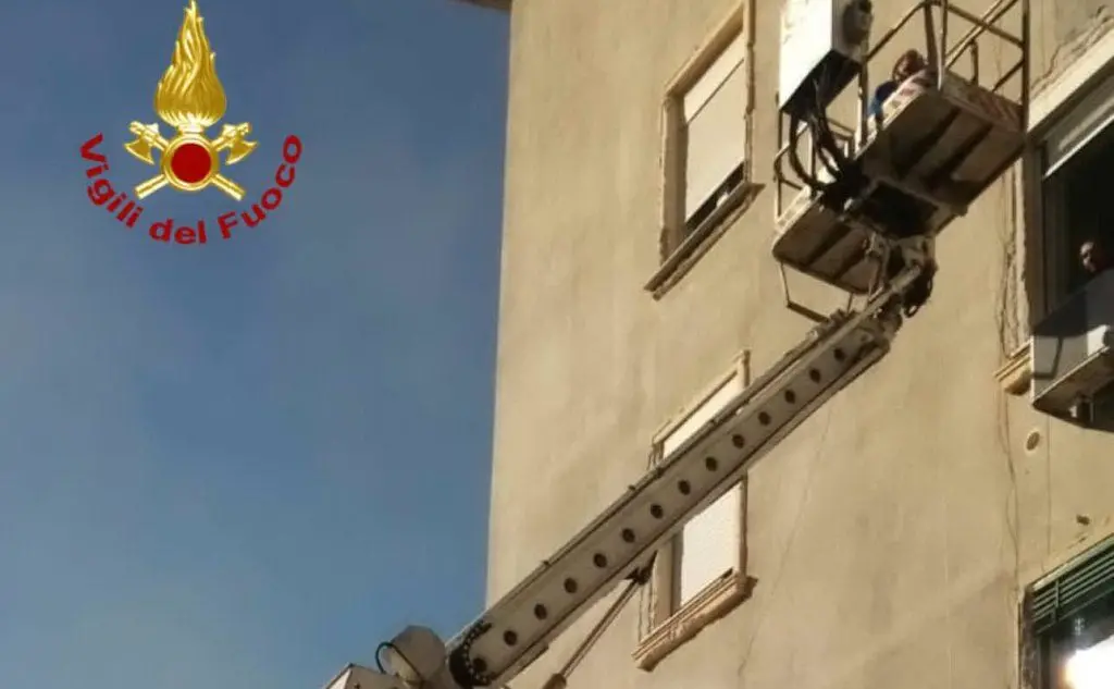 L'intervento dei pompieri (Foto Vigili del fuoco)