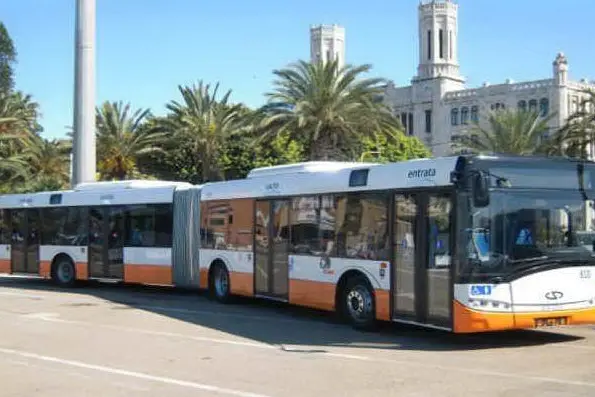 Autobus in servizio a Cagliari