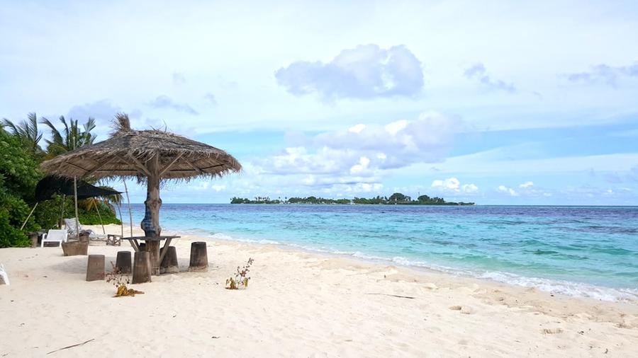 Tragedia alle Maldive: cinque italiani morti durante un’immersione