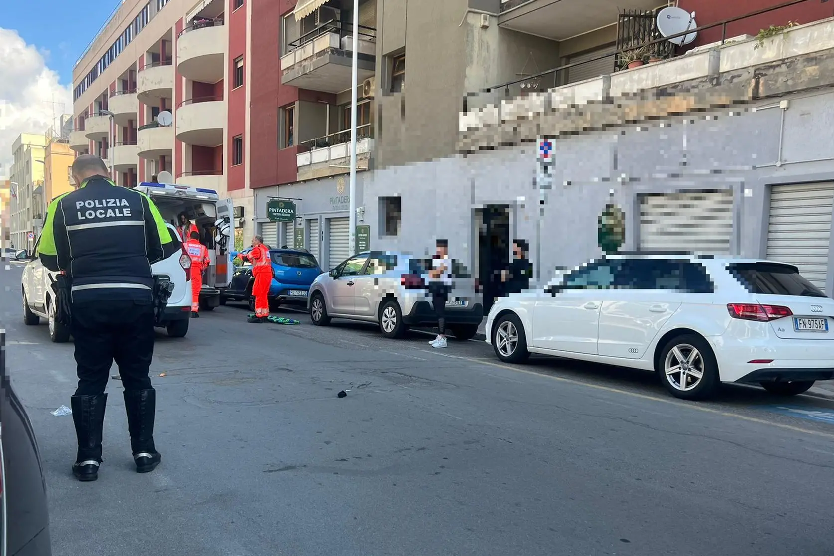 Cagliari, incidente stradale via Santa Gillla
