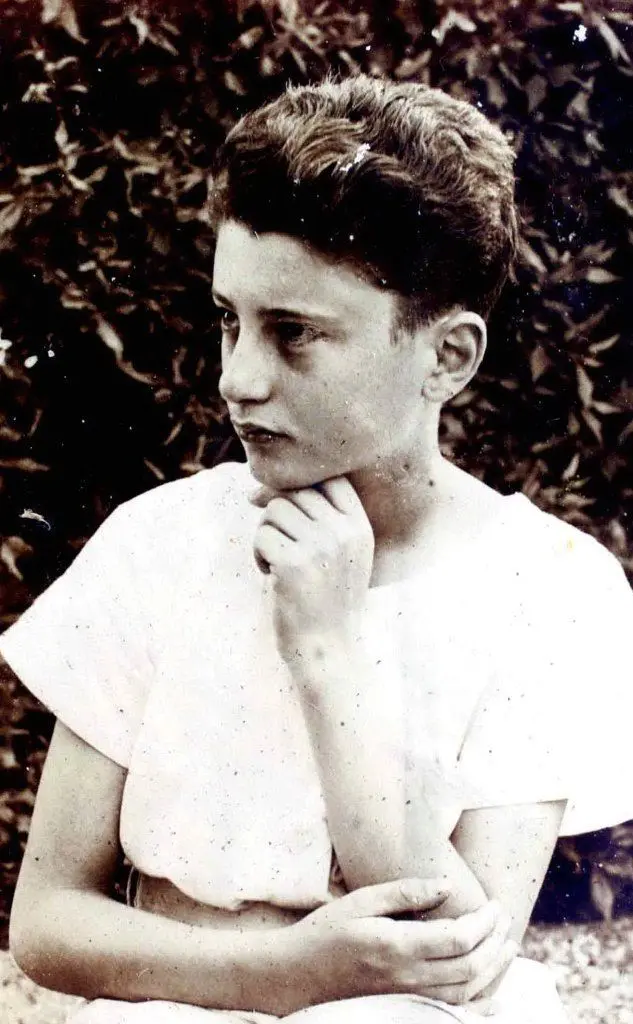 Indro Montanelli a 12 anni (tutte le foto sono Ansa)