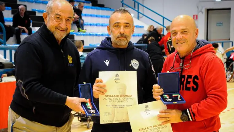 Basket in carrozzina: Stella di bronzo all'Asinara Waves e al ...