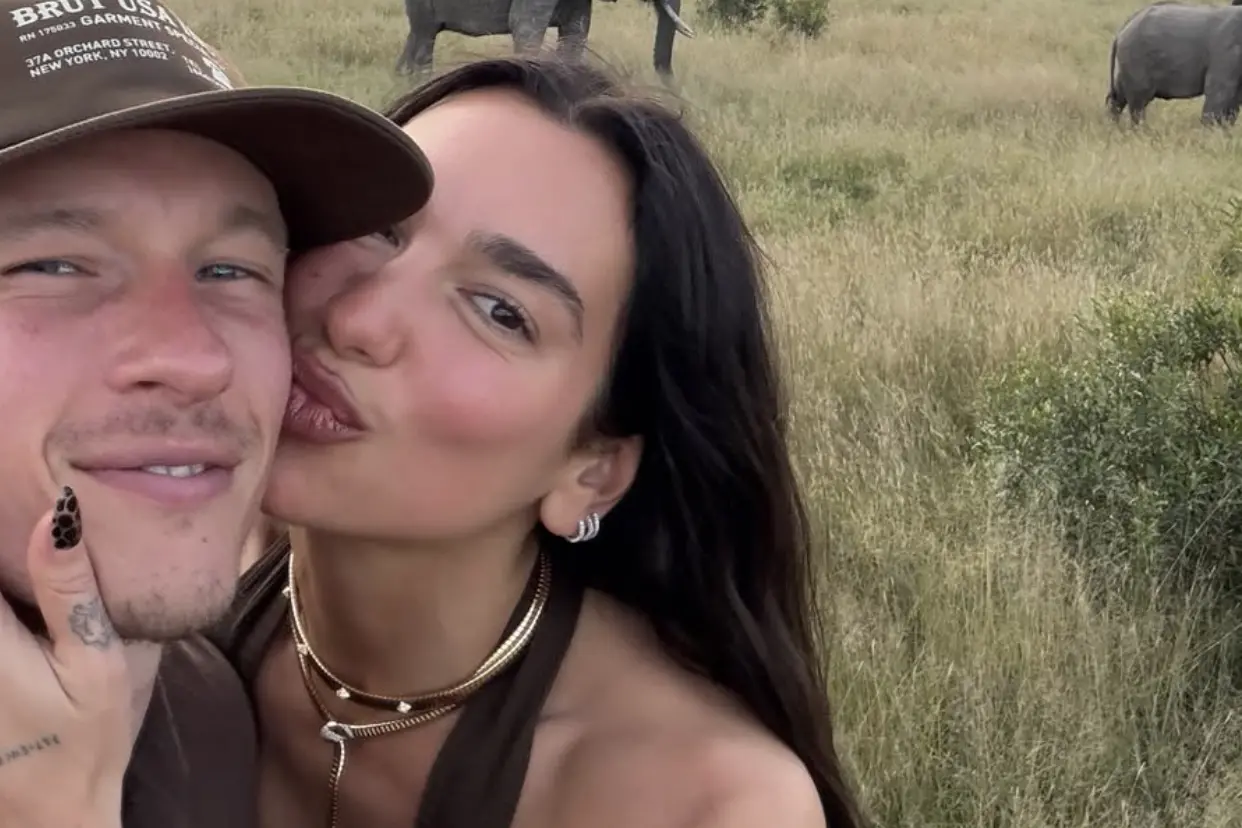 Callum Turner e Dua Lipa (foto Instagram - Dua Lipa)