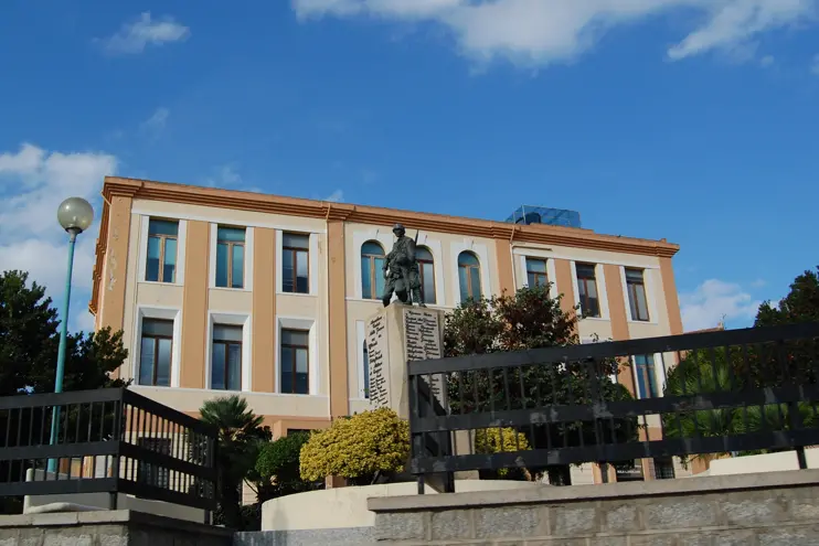 Arzachena. Municipio.