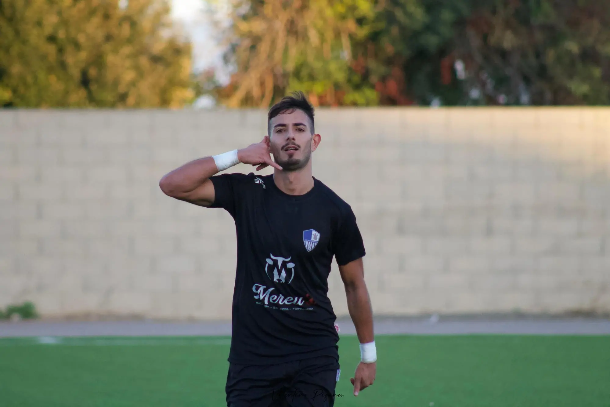 Fabrizio Casu con la maglia del Decimoputzu