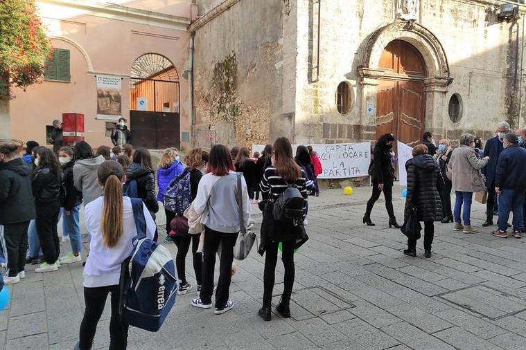 Volley e impianti: manifestazione a Sassari per chiedere le palestre