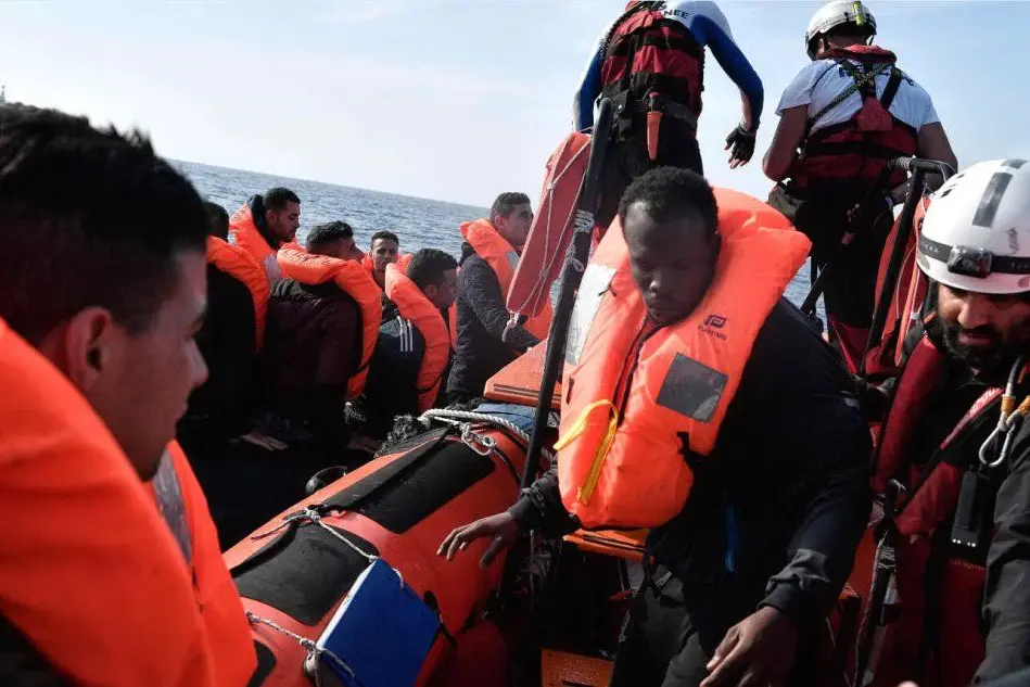 Migranti soccorsi da Sos Méditerranée