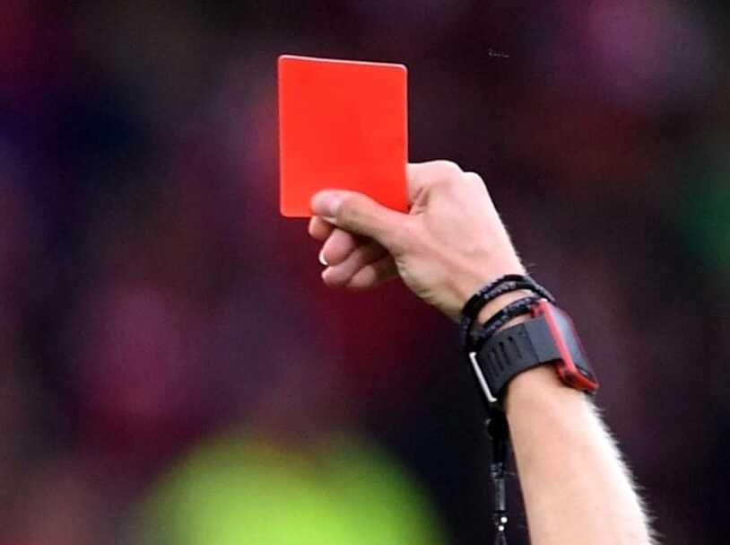 Maxi squalifica in arrivo per l’aggressione all’arbitro
