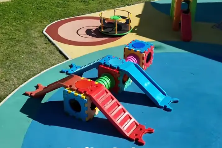 Nuovi giochi nelle scuole di Porto Torres (foto Pala)