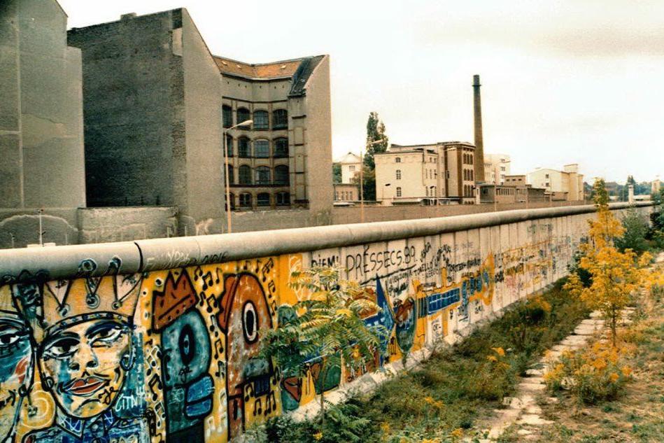 Il Muro di Berlino prima del crollo nel 1989 (foto fornite dall'autore)