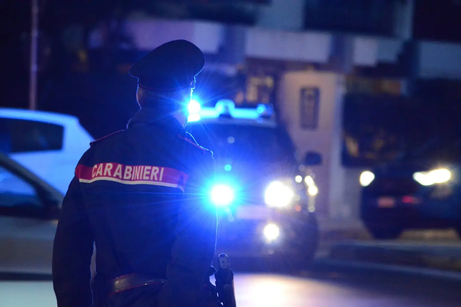 Carabinieri impegnati in un servizio notturno