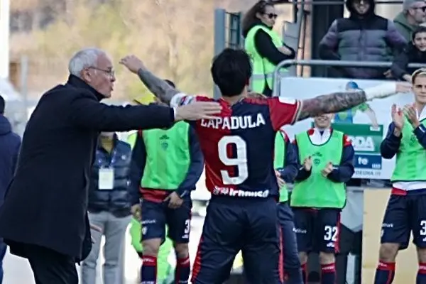 Ranieri e Lapadula dopo il gol (Max Solinas)