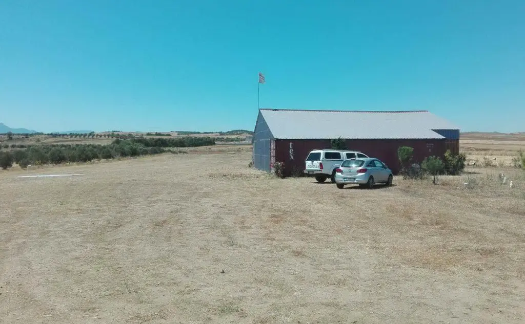 L'hangar del campo volo di Ussana da dove è partito l'ultraleggero