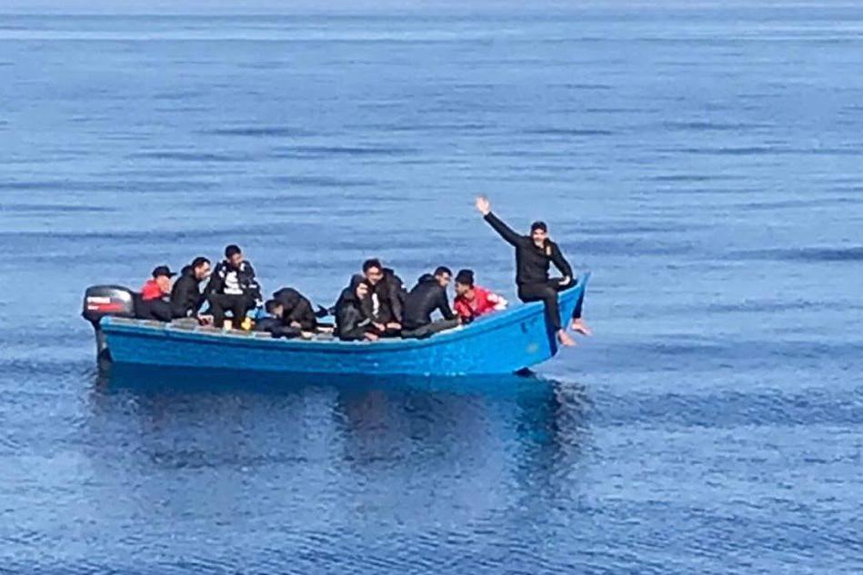 Migranti, proseguono gli sbarchi: altri approdi a Sant'Antioco