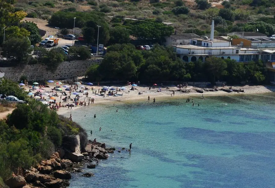 Spiaggia di Calamosca (foto archivio L'Unione Sarda)