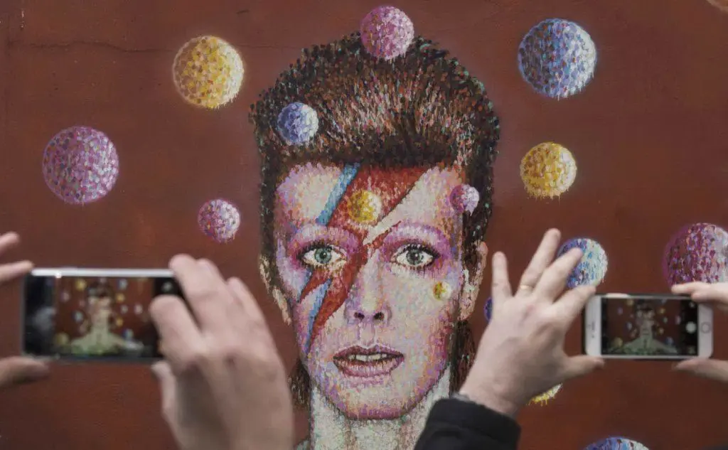 Il successo arriva con l'album &quot;The Rise and Fall of Ziggy Stardust and the Spiders from Mars&quot;