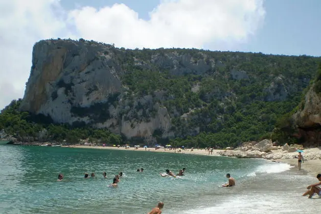 La spiaggia di Cala Luna nel Golfo di Orosei