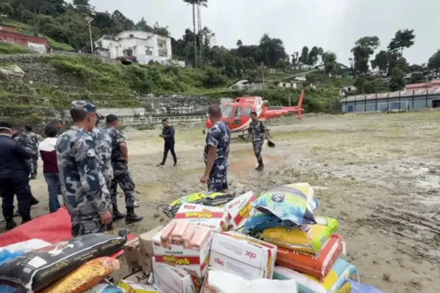 Nepal, villaggi isolati: gli aiuti arrivano solo in elicottero