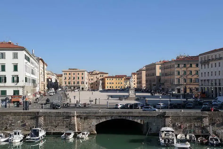 Piazza della Repubblica a Livorno (fonte Wikipedia)