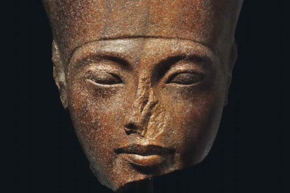 La statua del faraone Tutankhamon (Ansa)