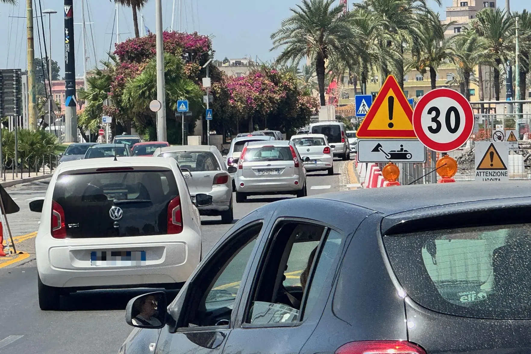 Cagliari, cantieri nel lato porto di via Roma